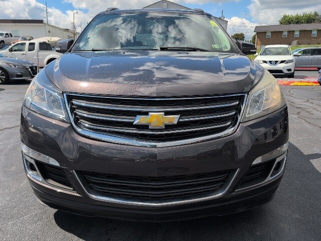 2015 Chevrolet Traverse 1LT photo 3
