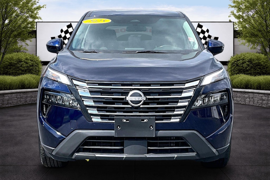 Used 2025 Nissan Rogue SV Intelligent AWD SUV