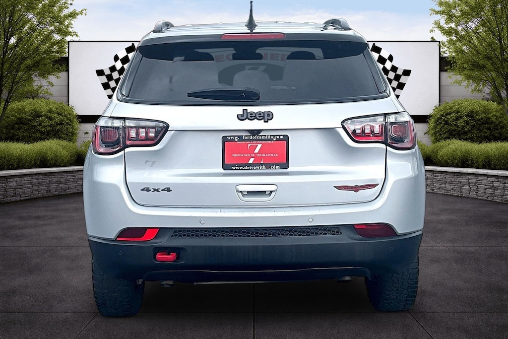 Used 2025 Jeep Compass Trailhawk 4x4 SUV