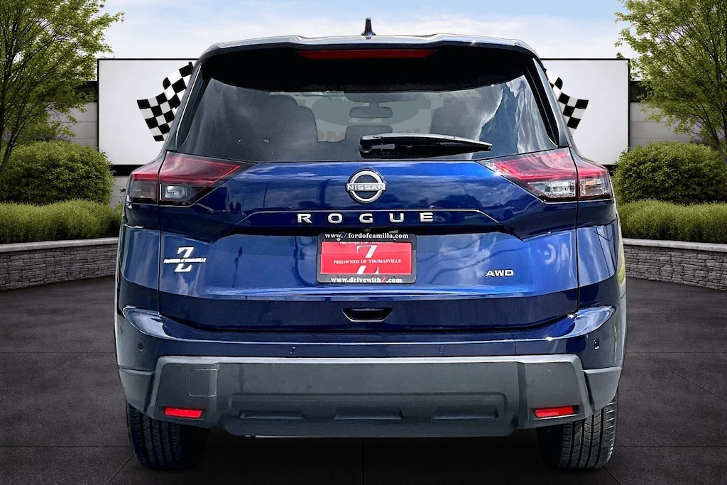Used 2025 Nissan Rogue SV Intelligent AWD SUV