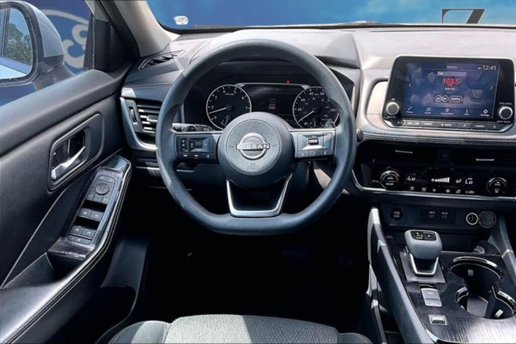 Used 2024 Nissan Rogue SV FWD SUV