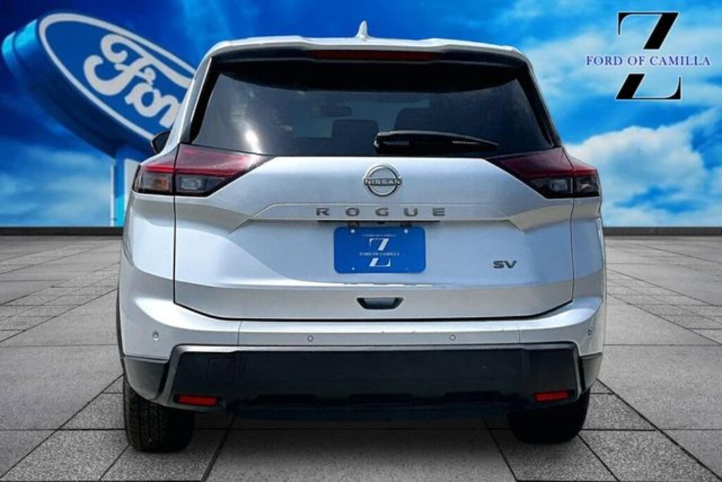 Used 2024 Nissan Rogue SV FWD SUV