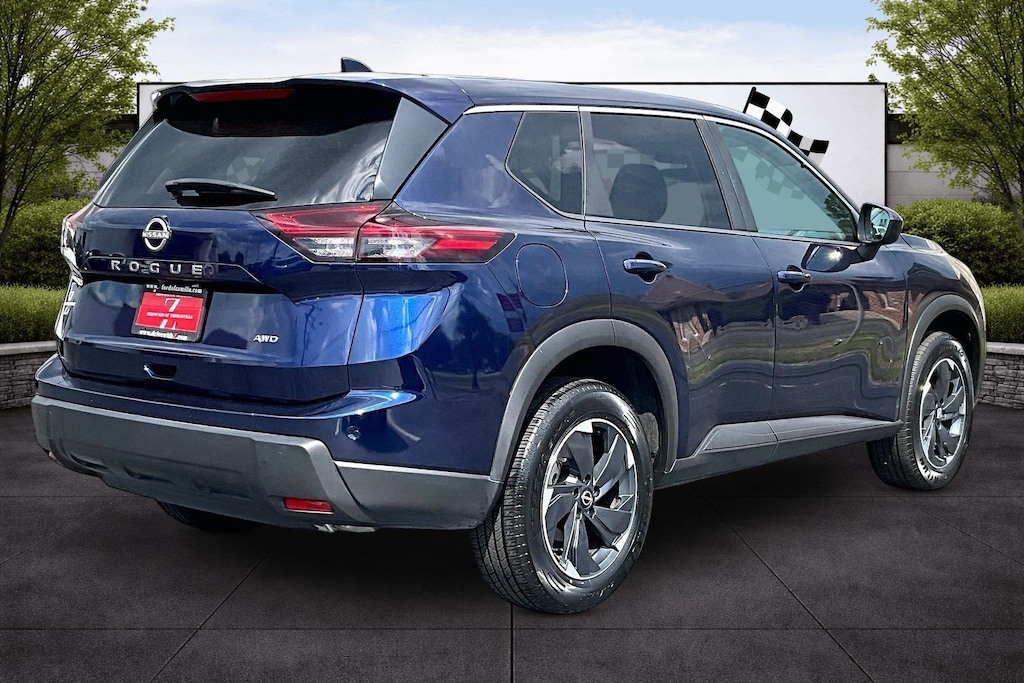 Used 2025 Nissan Rogue SV Intelligent AWD SUV