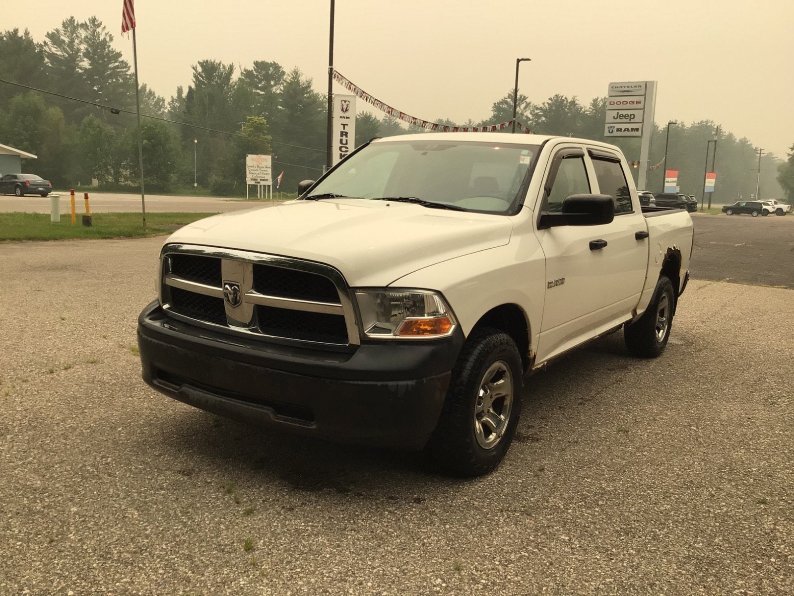 Stone White/Mineral Gray Met CC 2009 Dodge RAM 1500 Pickup Truck Four-Wheel Drive Automatic