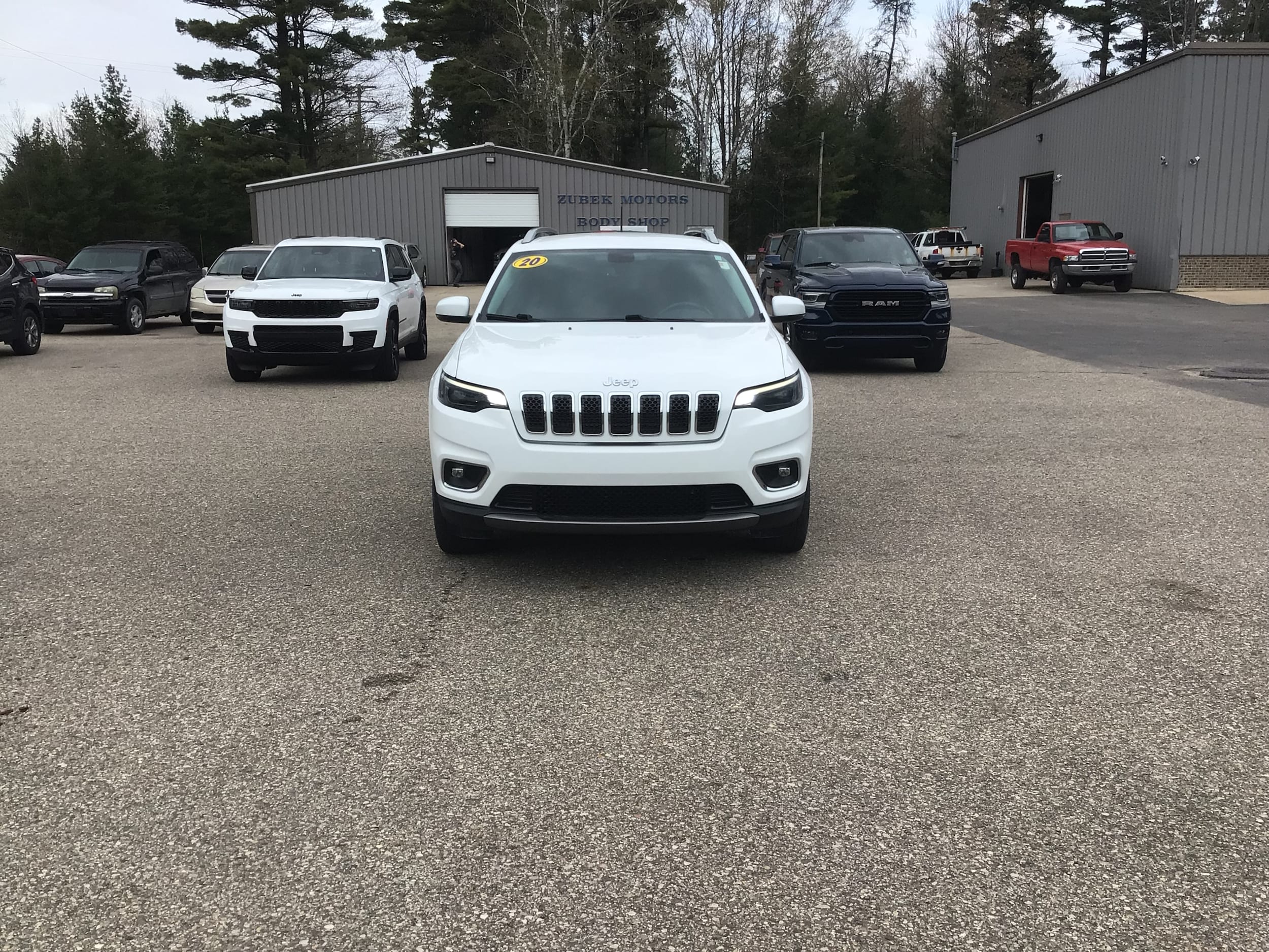 Used 2020 Jeep Cherokee Limited with VIN 1C4PJMDX3LD544600 for sale in Tawas City, MI