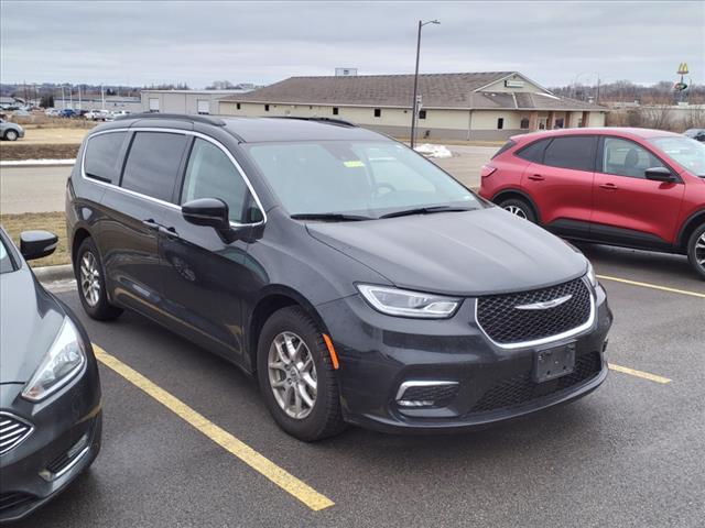 Used 2022 Chrysler Pacifica Touring L with VIN 2C4RC1BG2NR128607 for sale in Zumbrota, Minnesota