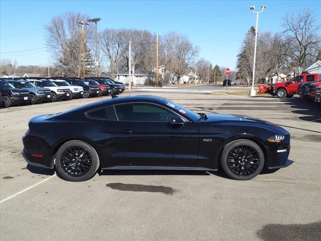 Used 2020 Ford Mustang GT Premium with VIN 1FA6P8CF6L5184135 for sale in Zumbrota, Minnesota