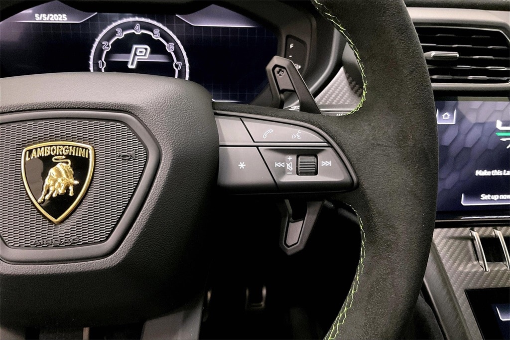 used 2024 Lamborghini Urus car, priced at $320,990
