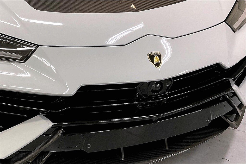used 2024 Lamborghini Urus car, priced at $320,990