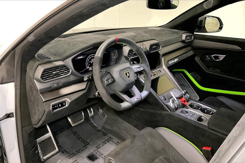 used 2024 Lamborghini Urus car, priced at $320,990