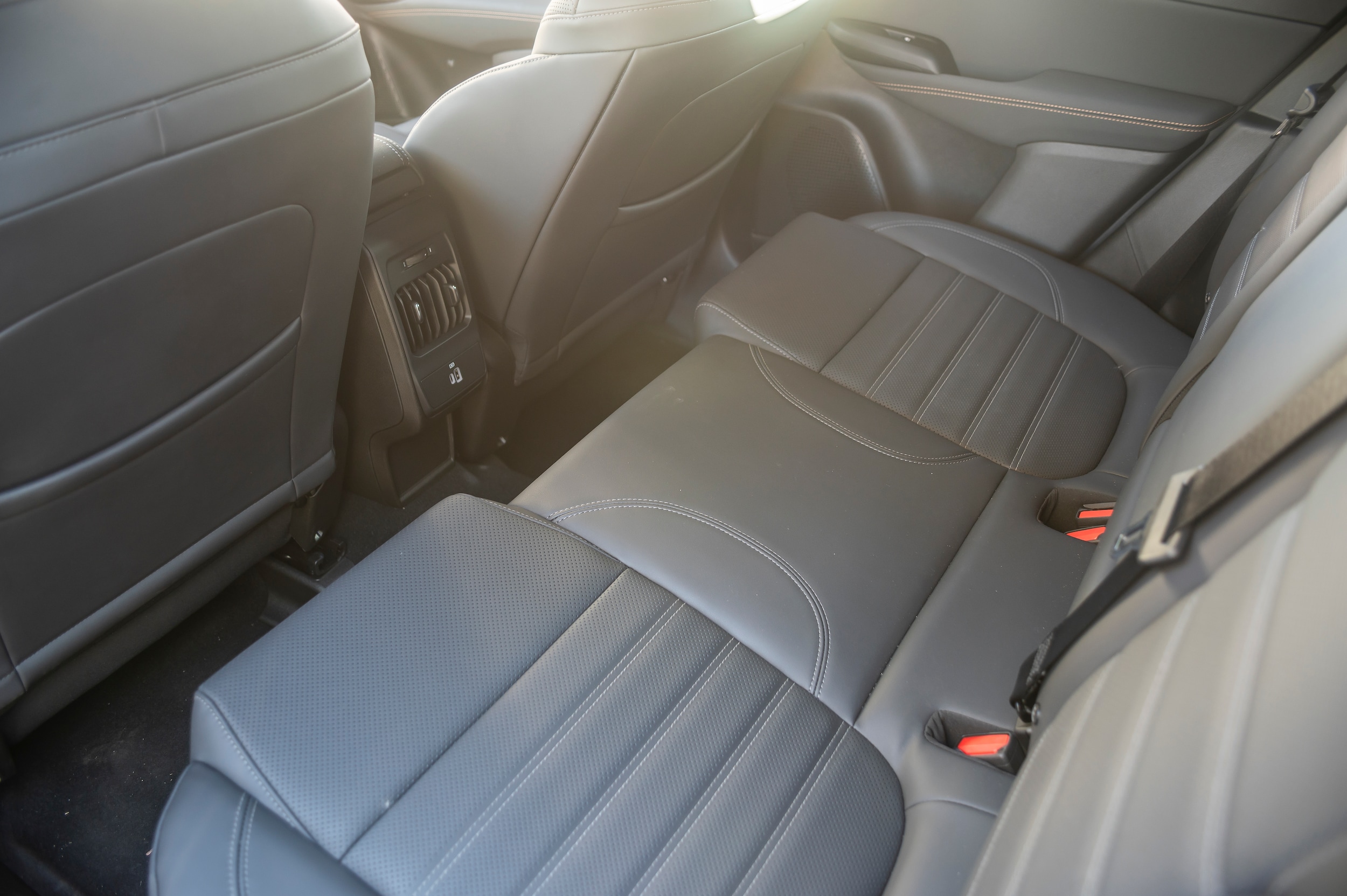 new 2025 Alfa Romeo Tonale Hybrid car, priced at $54,125