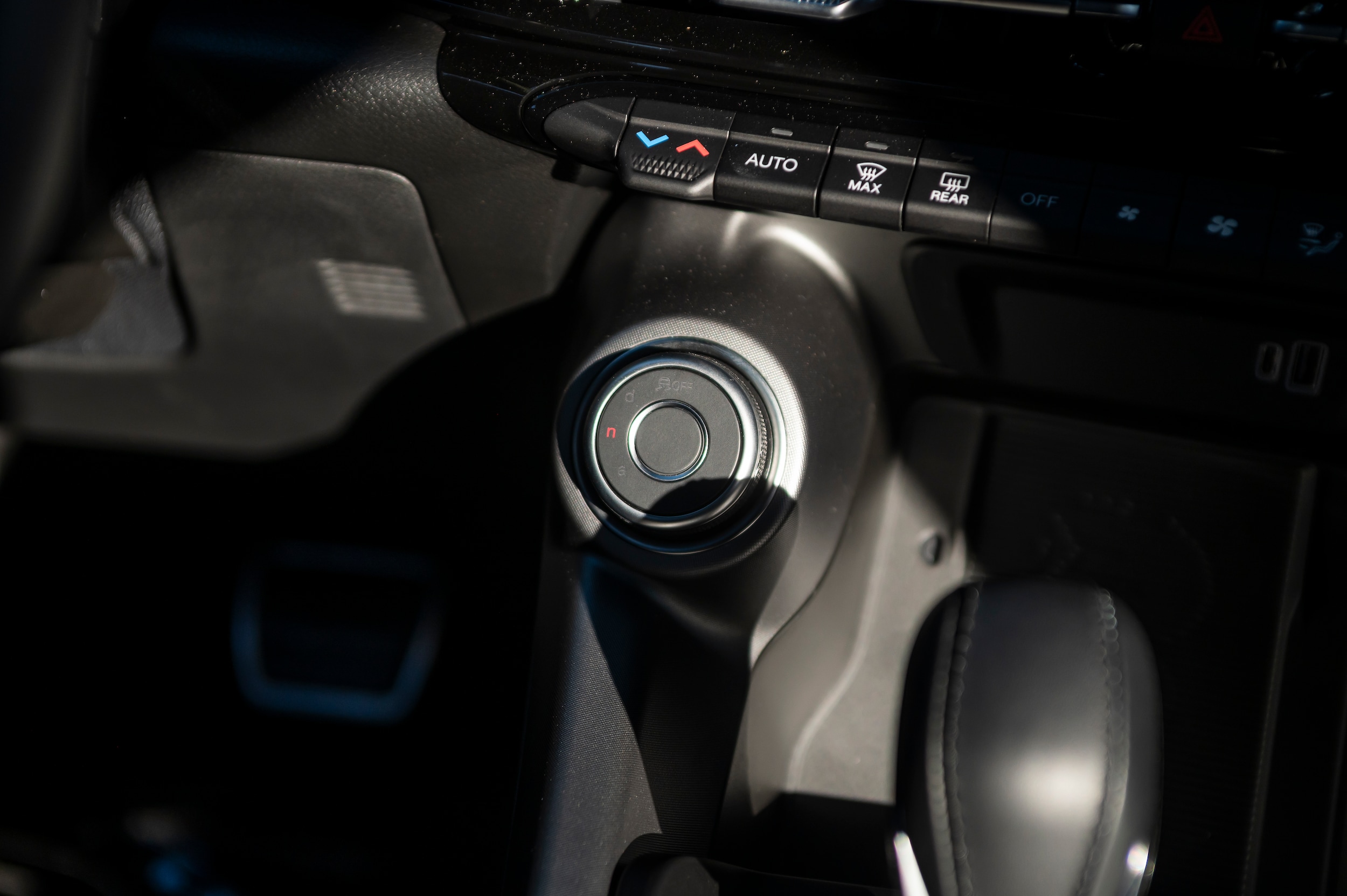 new 2025 Alfa Romeo Tonale Hybrid car, priced at $54,125
