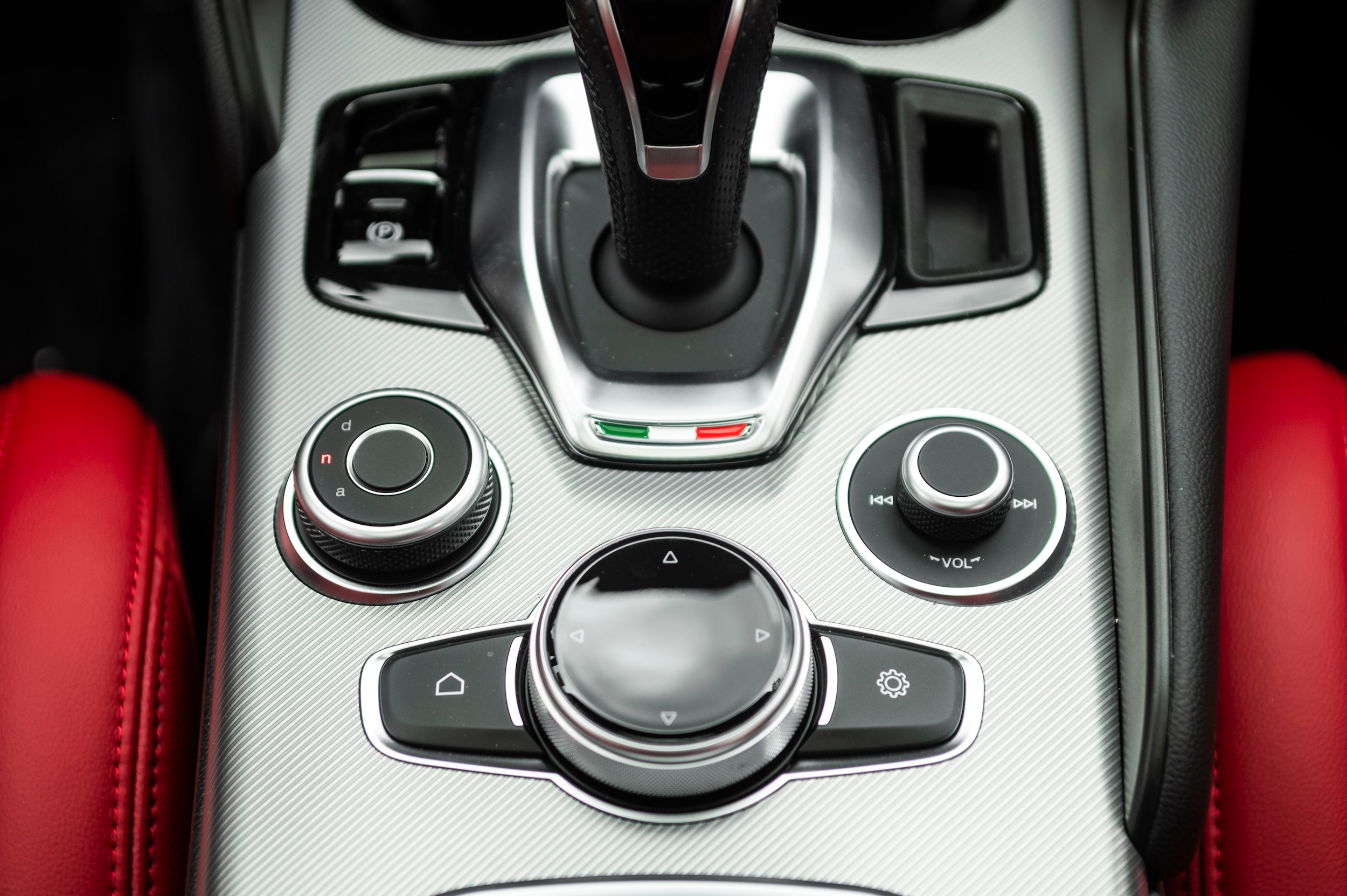 new 2025 Alfa Romeo Giulia car, priced at $56,140