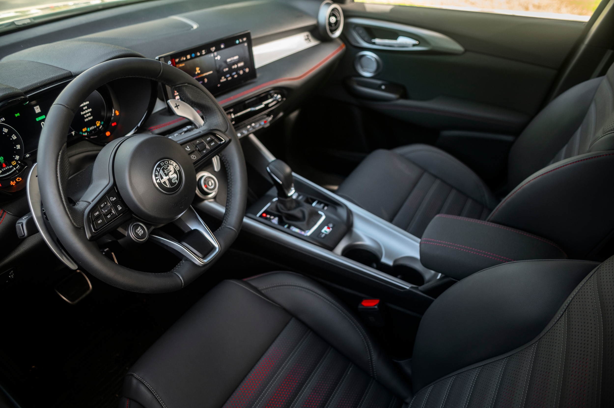 new 2025 Alfa Romeo Tonale car, priced at $57,630