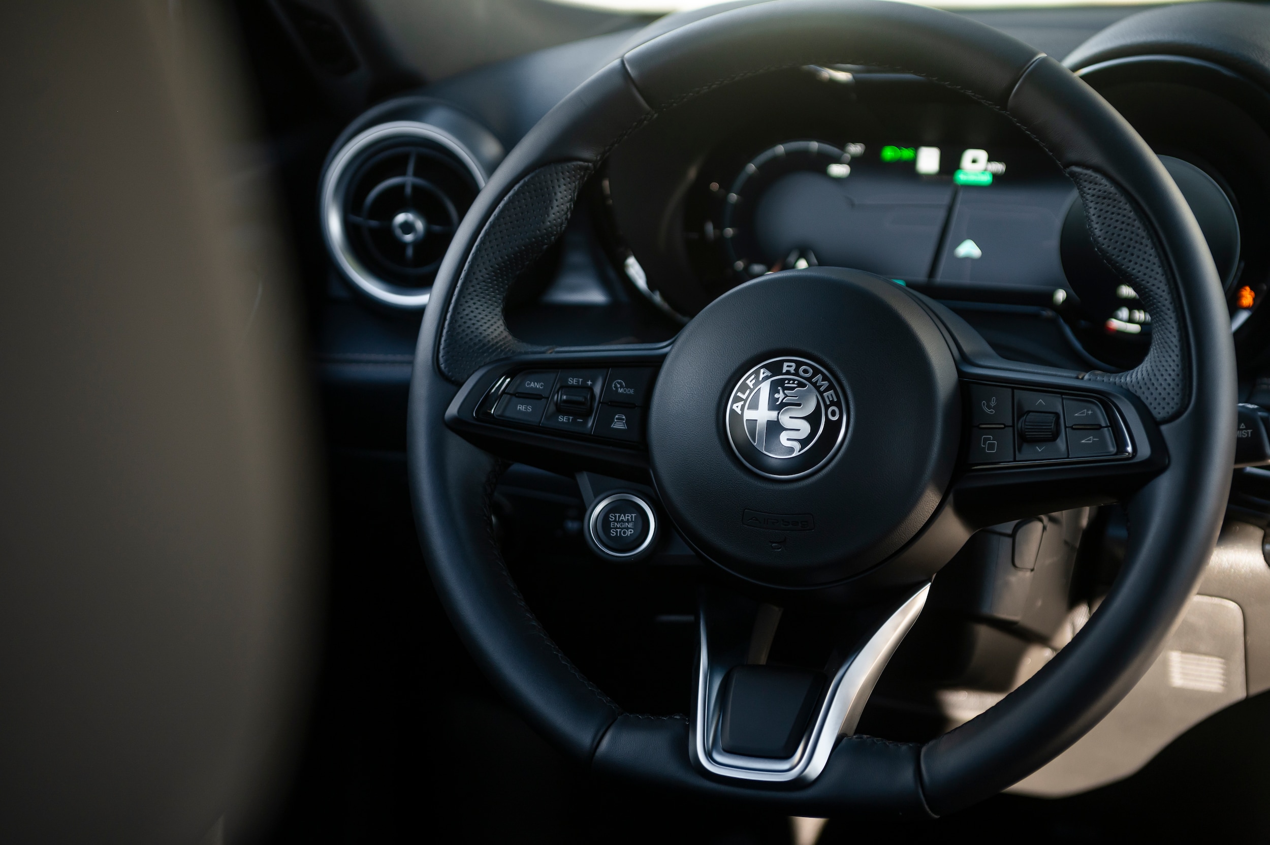 new 2025 Alfa Romeo Tonale Hybrid car, priced at $54,125