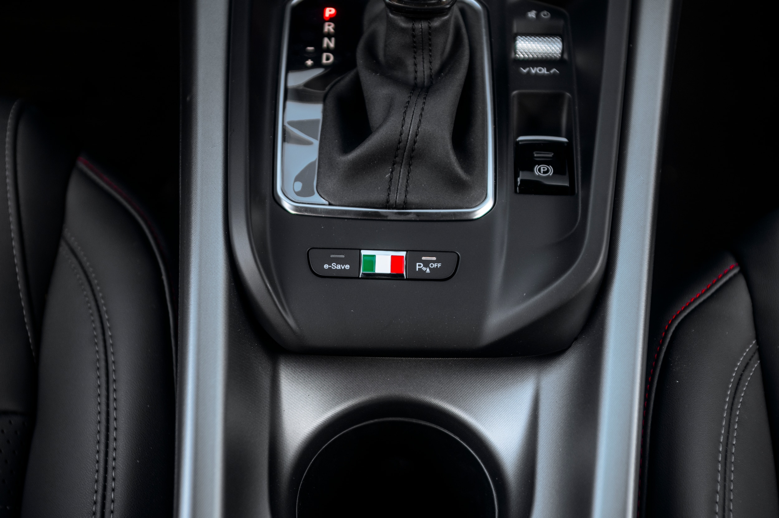 new 2025 Alfa Romeo Tonale car, priced at $57,630
