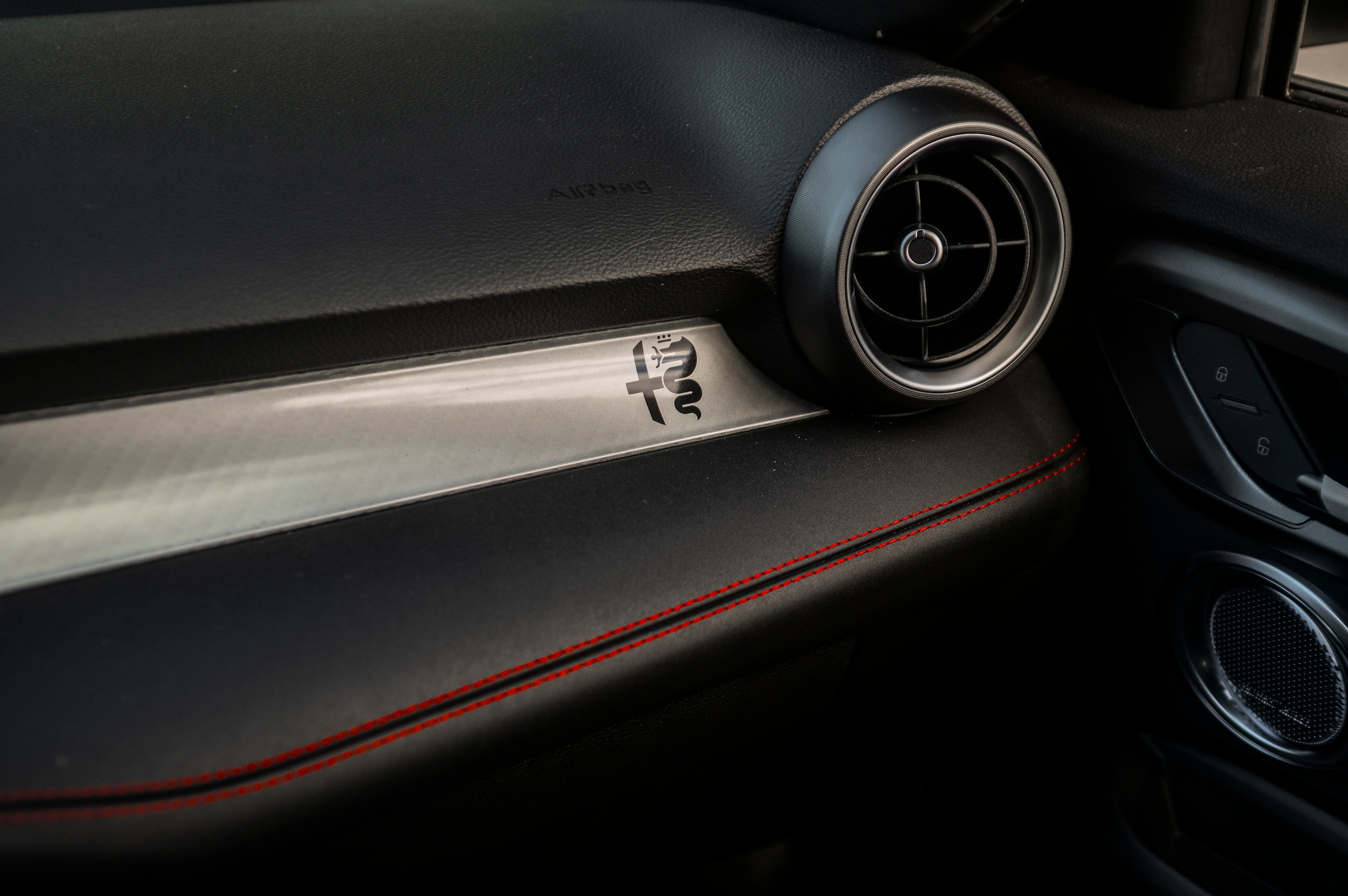 new 2025 Alfa Romeo Tonale car, priced at $57,630