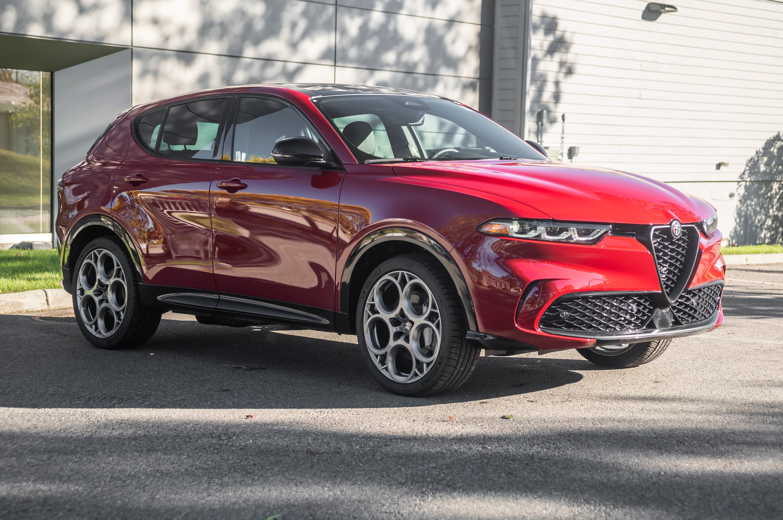 new 2025 Alfa Romeo Tonale Hybrid car, priced at $54,125