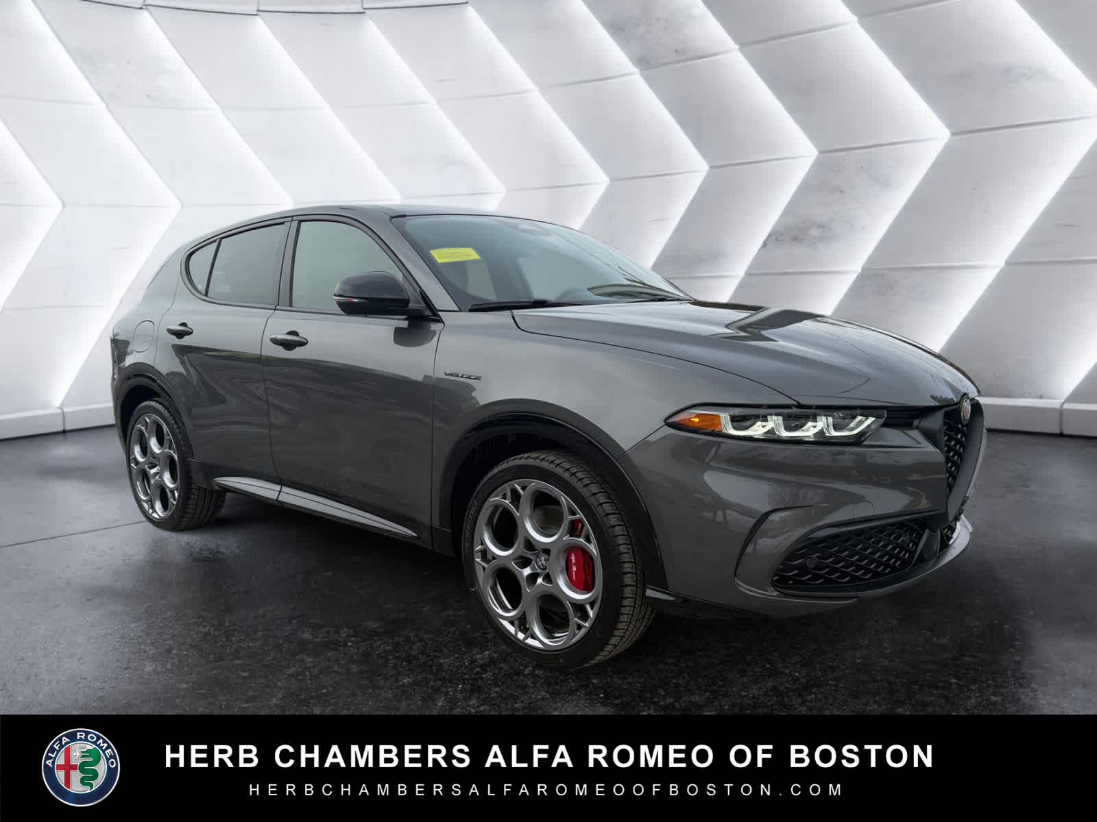 new 2025 Alfa Romeo Tonale Hybrid car, priced at $56,125