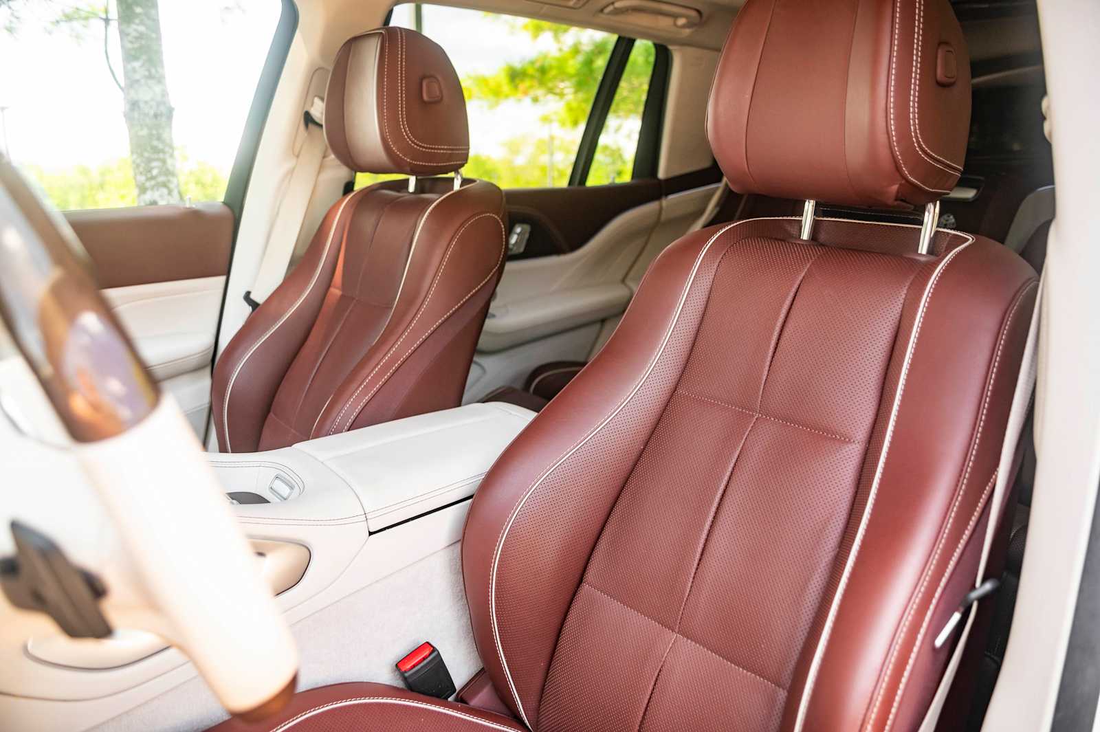 used 2022 Mercedes-Benz Maybach GLS 600 car, priced at $129,998