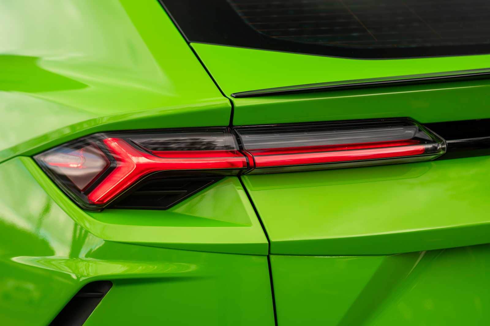 used 2021 Lamborghini Urus car, priced at $203,497