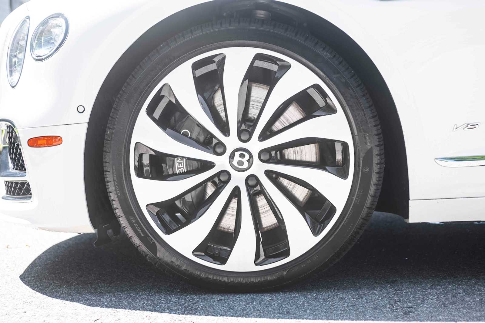 used 2022 Bentley Flying Spur car