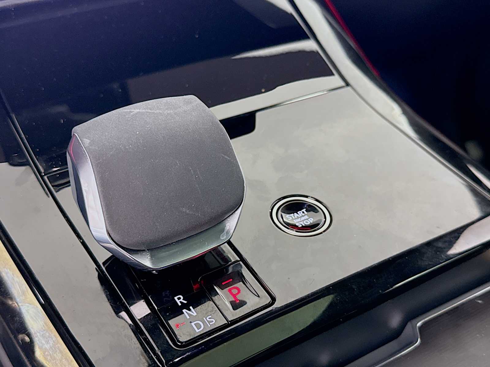 used 2024 Land Rover Range Rover Sport car, priced at $86,998