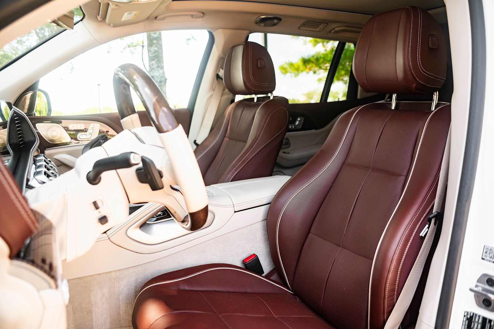 used 2022 Mercedes-Benz Maybach GLS 600 car, priced at $129,998