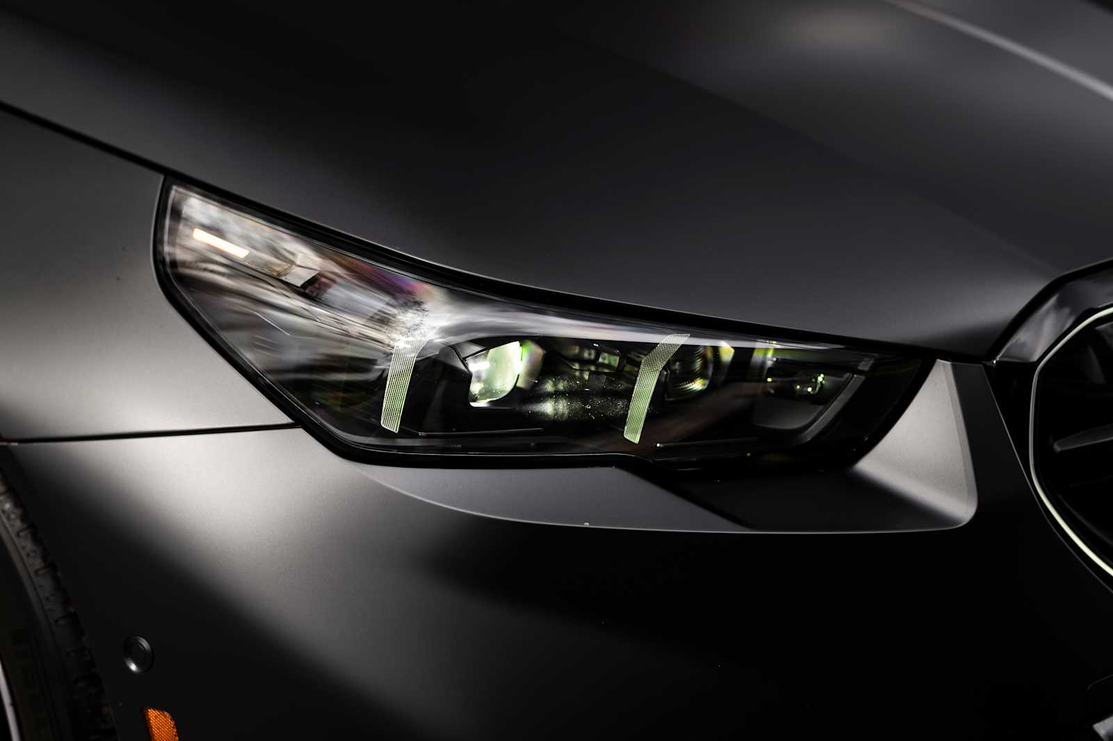 used 2025 BMW M5 car, priced at $118,997