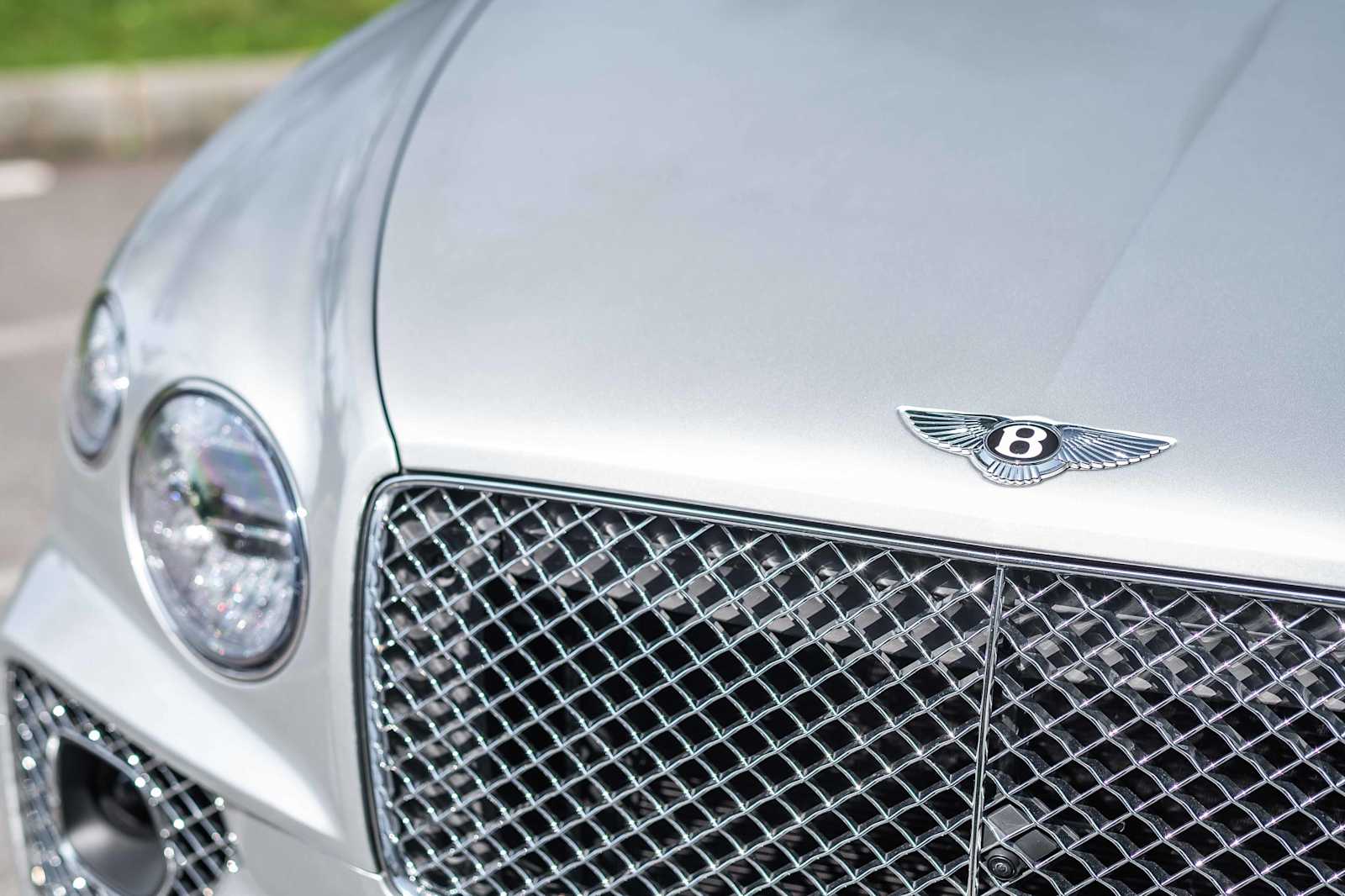 used 2022 Bentley Bentayga car