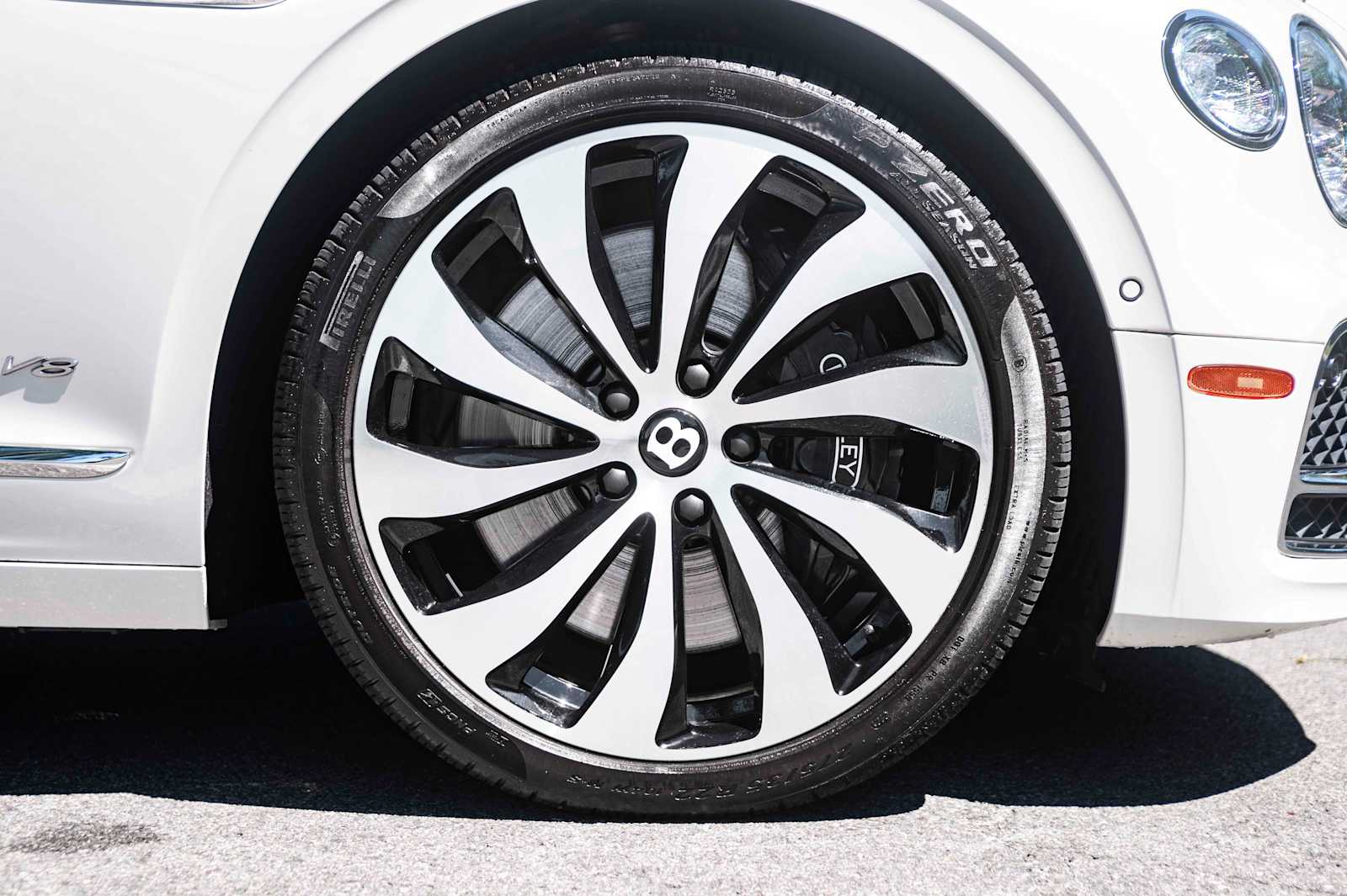used 2022 Bentley Flying Spur car