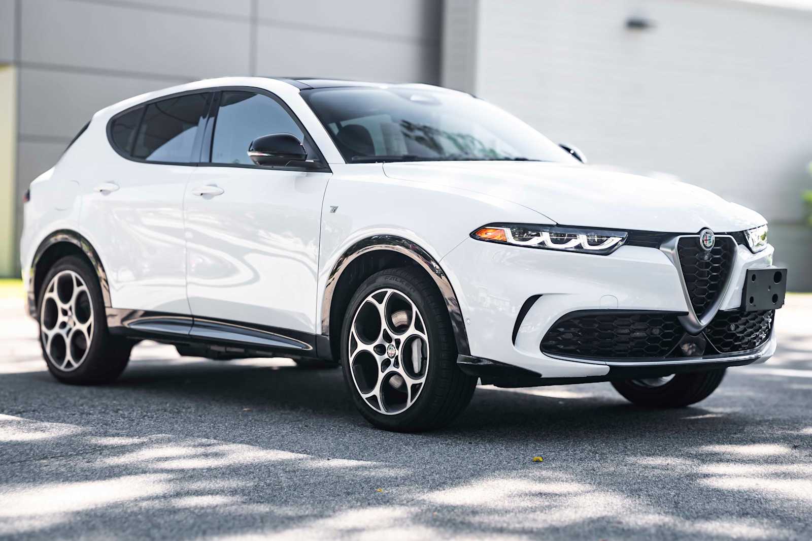 used 2024 Alfa Romeo Tonale car, priced at $32,497