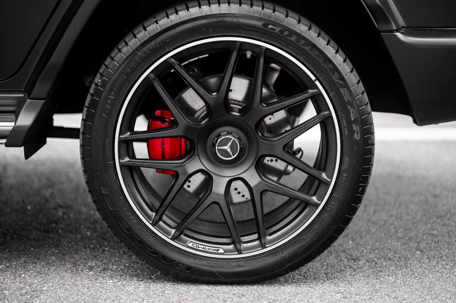 used 2025 Mercedes-Benz AMG G 63 car, priced at $225,497