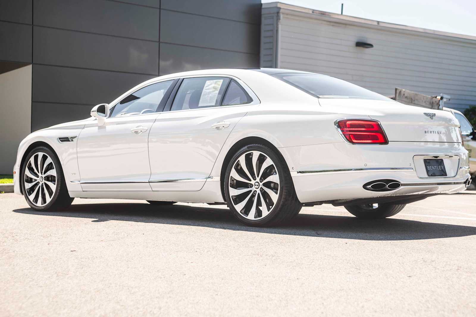 used 2022 Bentley Flying Spur car