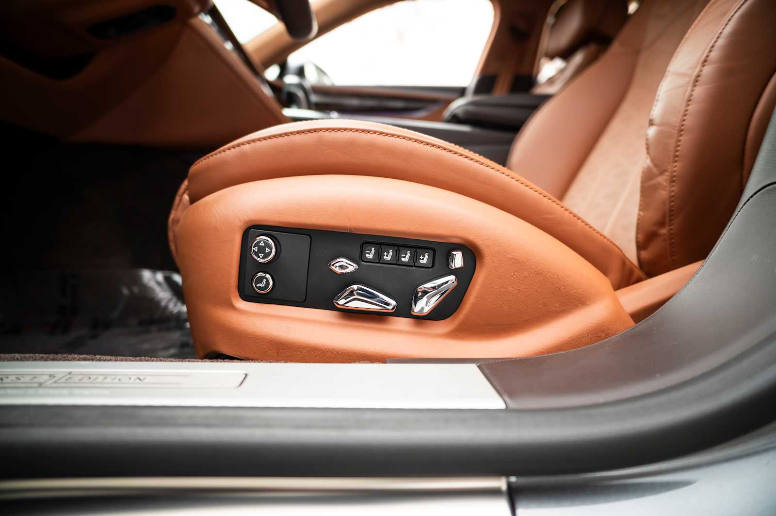 used 2025 Bentley Flying Spur car