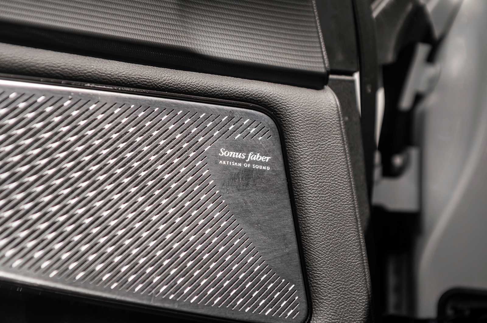 used 2024 Maserati Grecale car, priced at $54,998