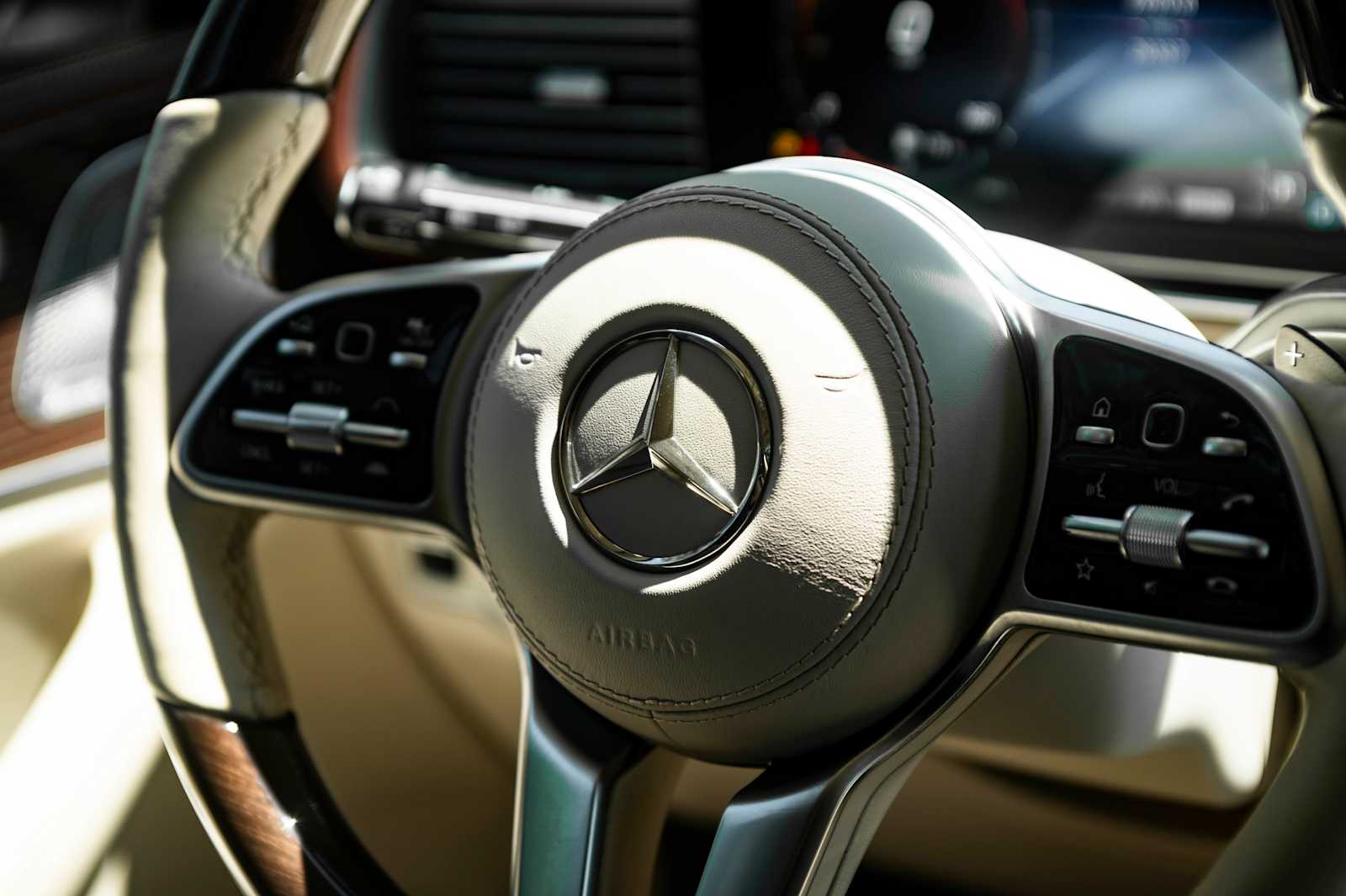 used 2022 Mercedes-Benz Maybach GLS 600 car, priced at $129,998