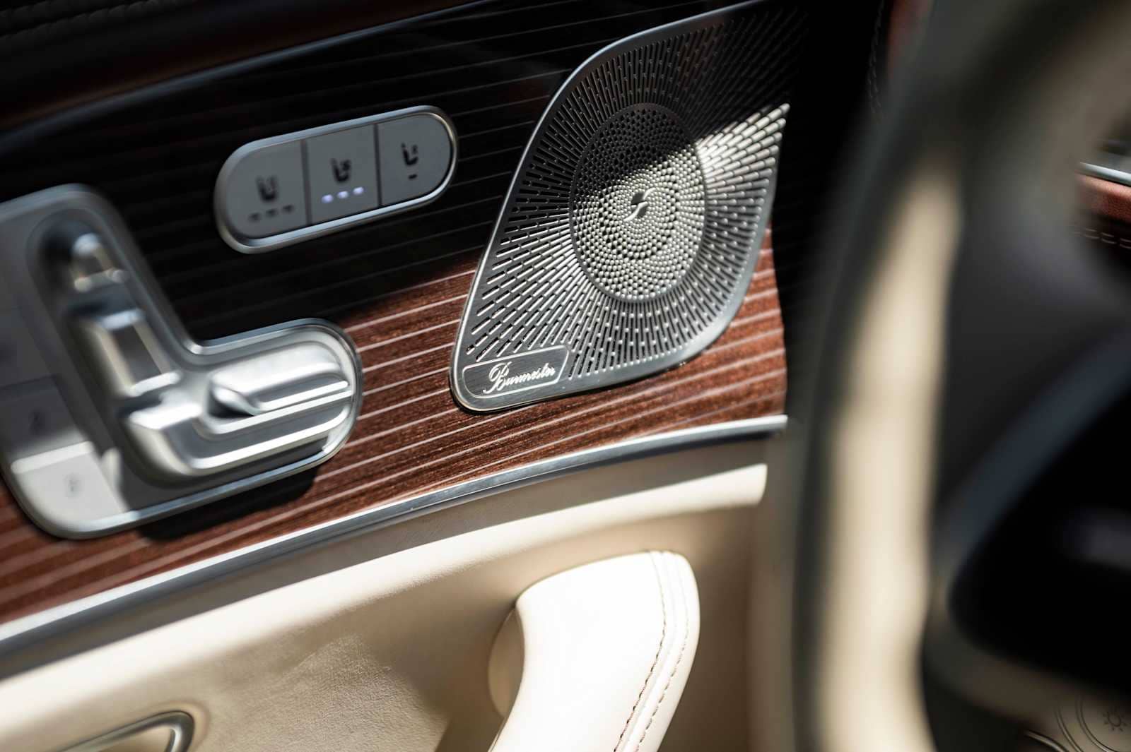 used 2022 Mercedes-Benz Maybach GLS 600 car, priced at $129,998