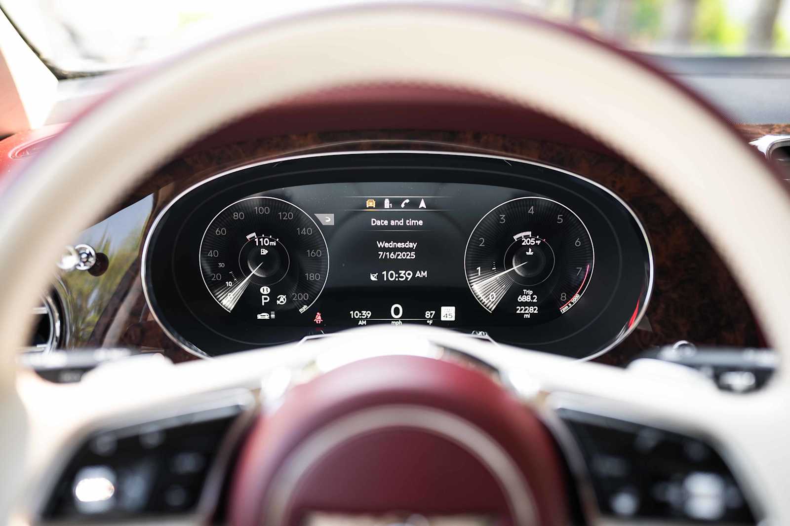 used 2022 Bentley Bentayga car