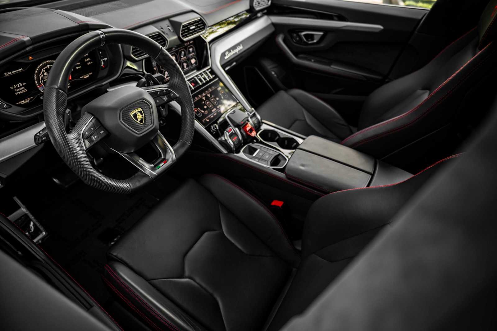 used 2020 Lamborghini Urus car, priced at $189,497