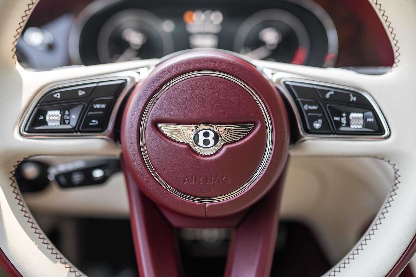 used 2022 Bentley Bentayga car