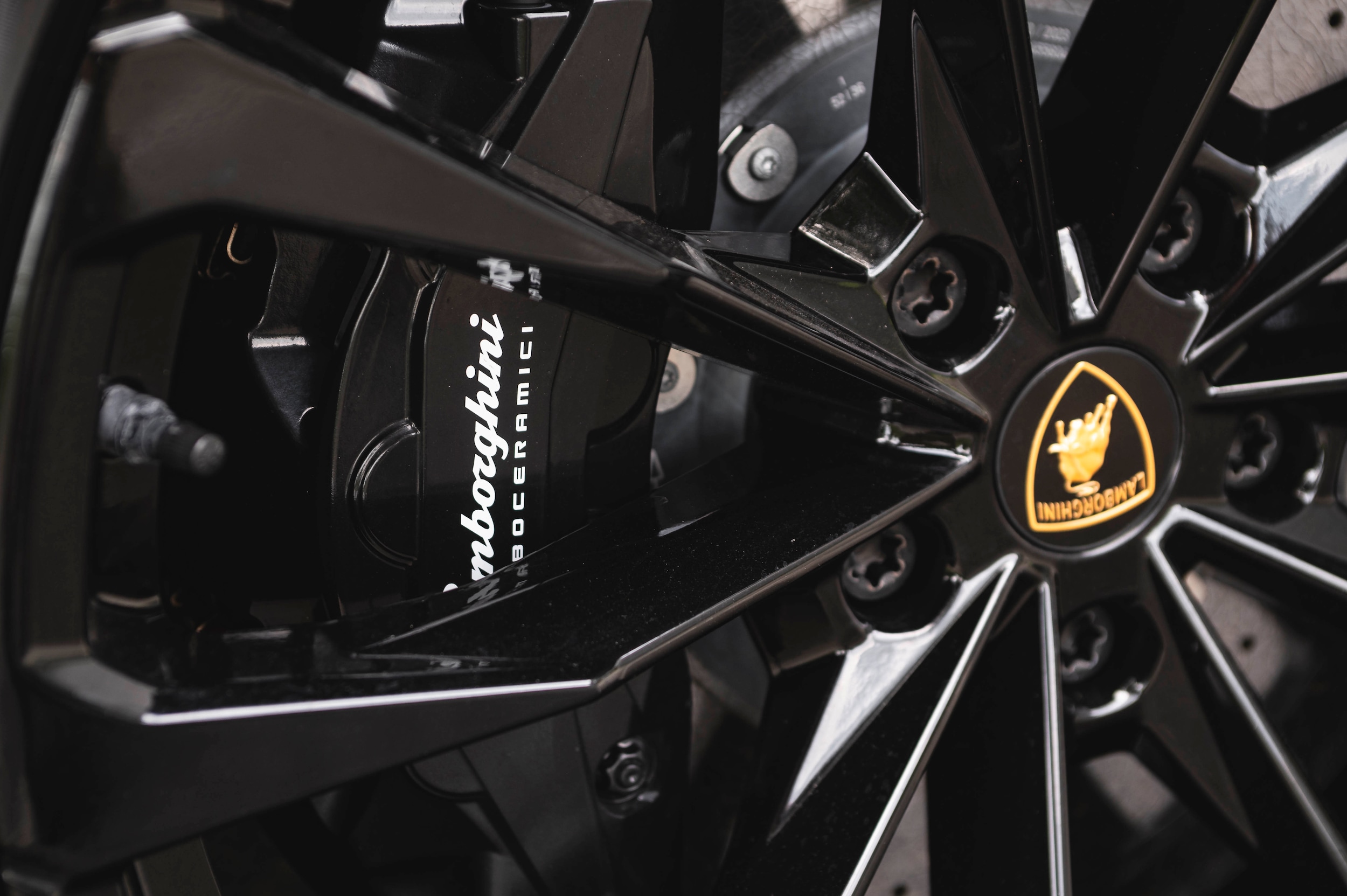 used 2023 Lamborghini Urus car, priced at $246,198