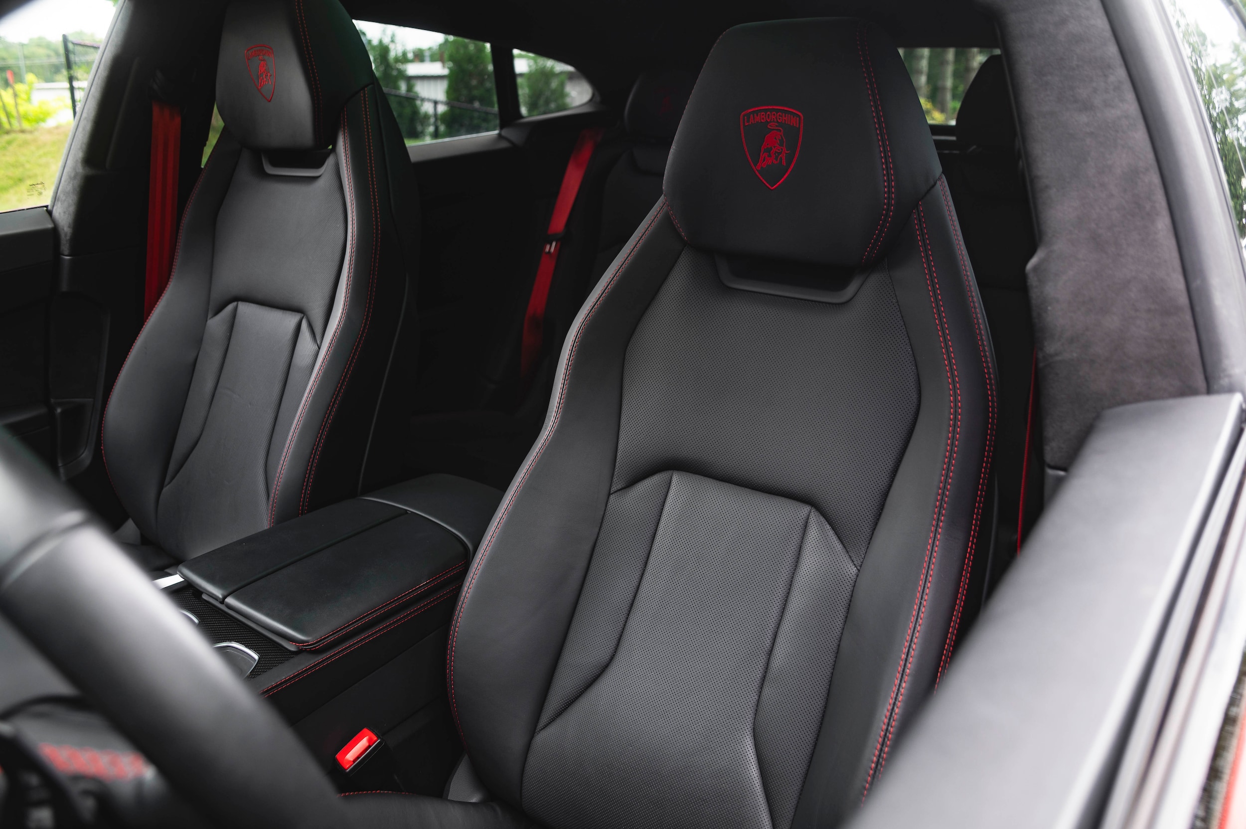 used 2023 Lamborghini Urus car, priced at $246,198