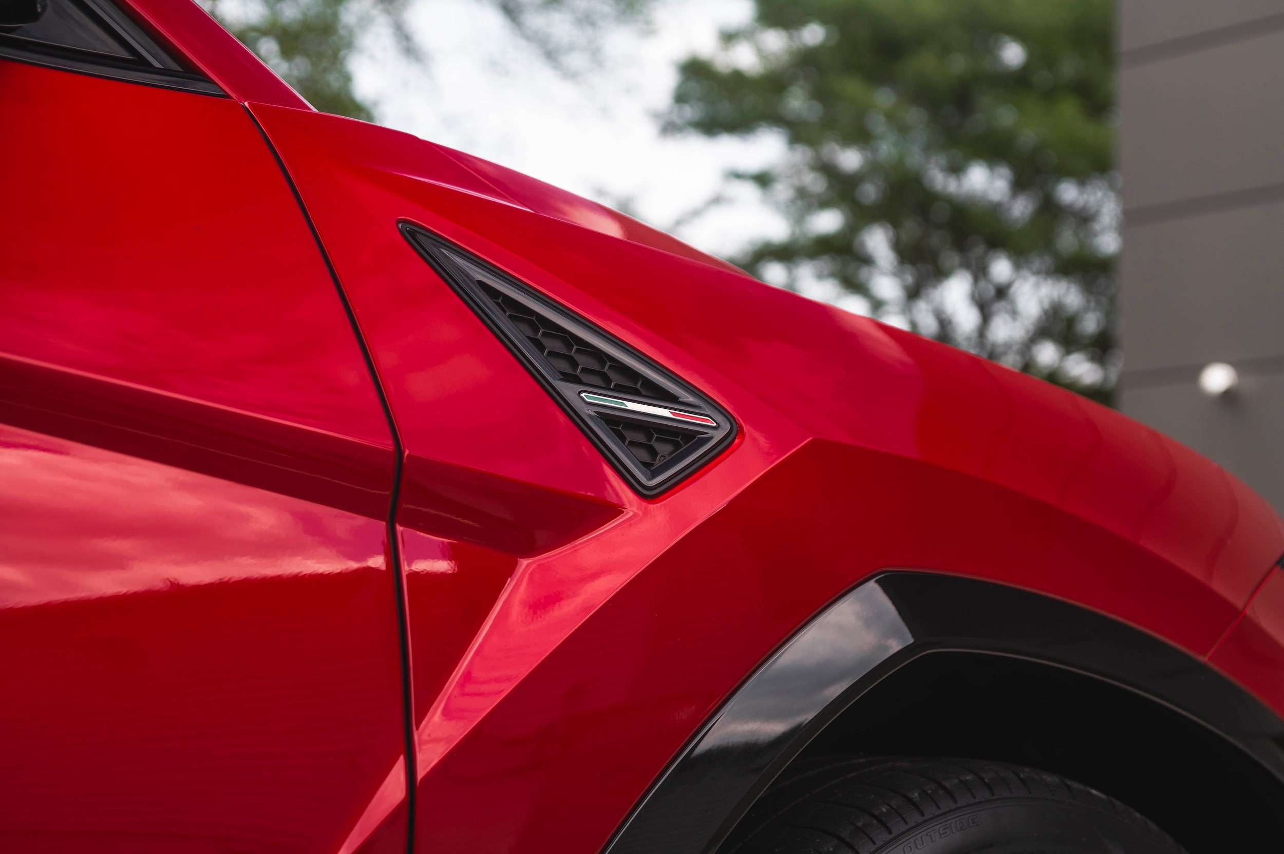 used 2023 Lamborghini Urus car, priced at $246,198