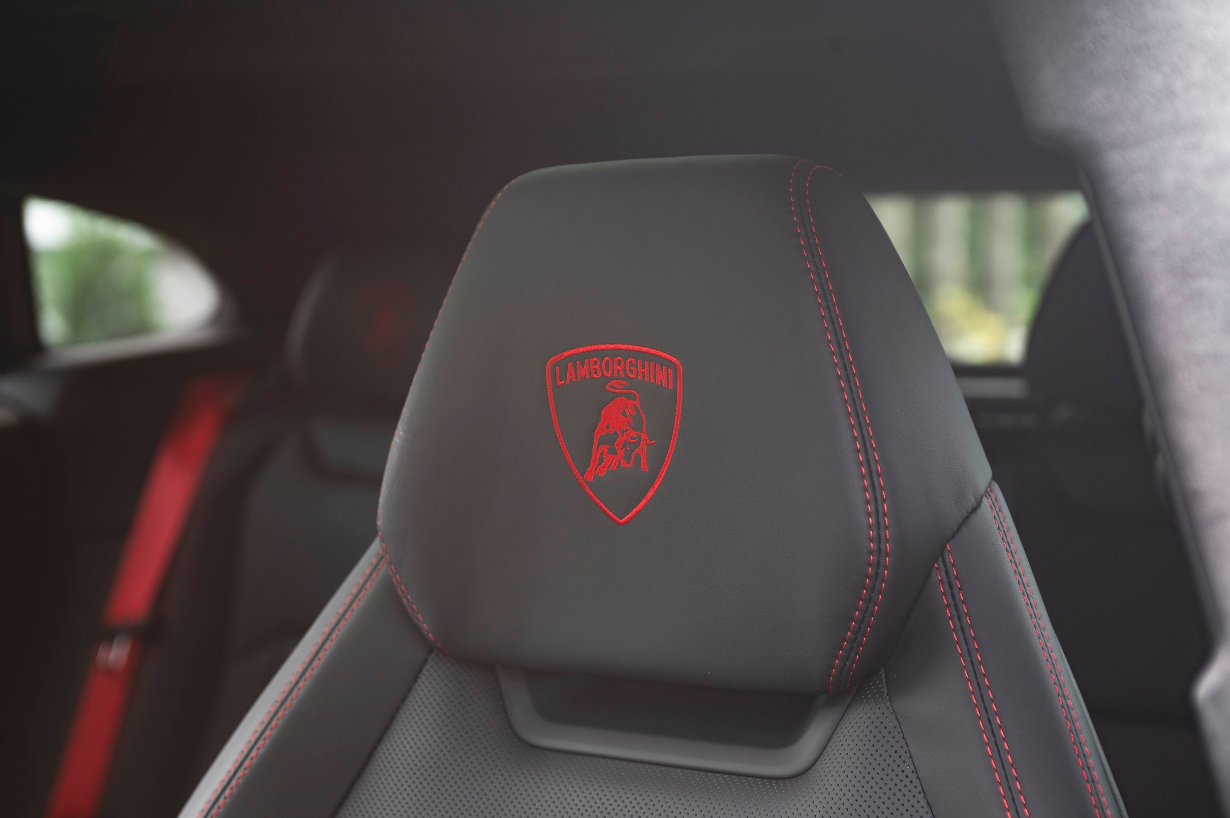 used 2023 Lamborghini Urus car, priced at $246,198