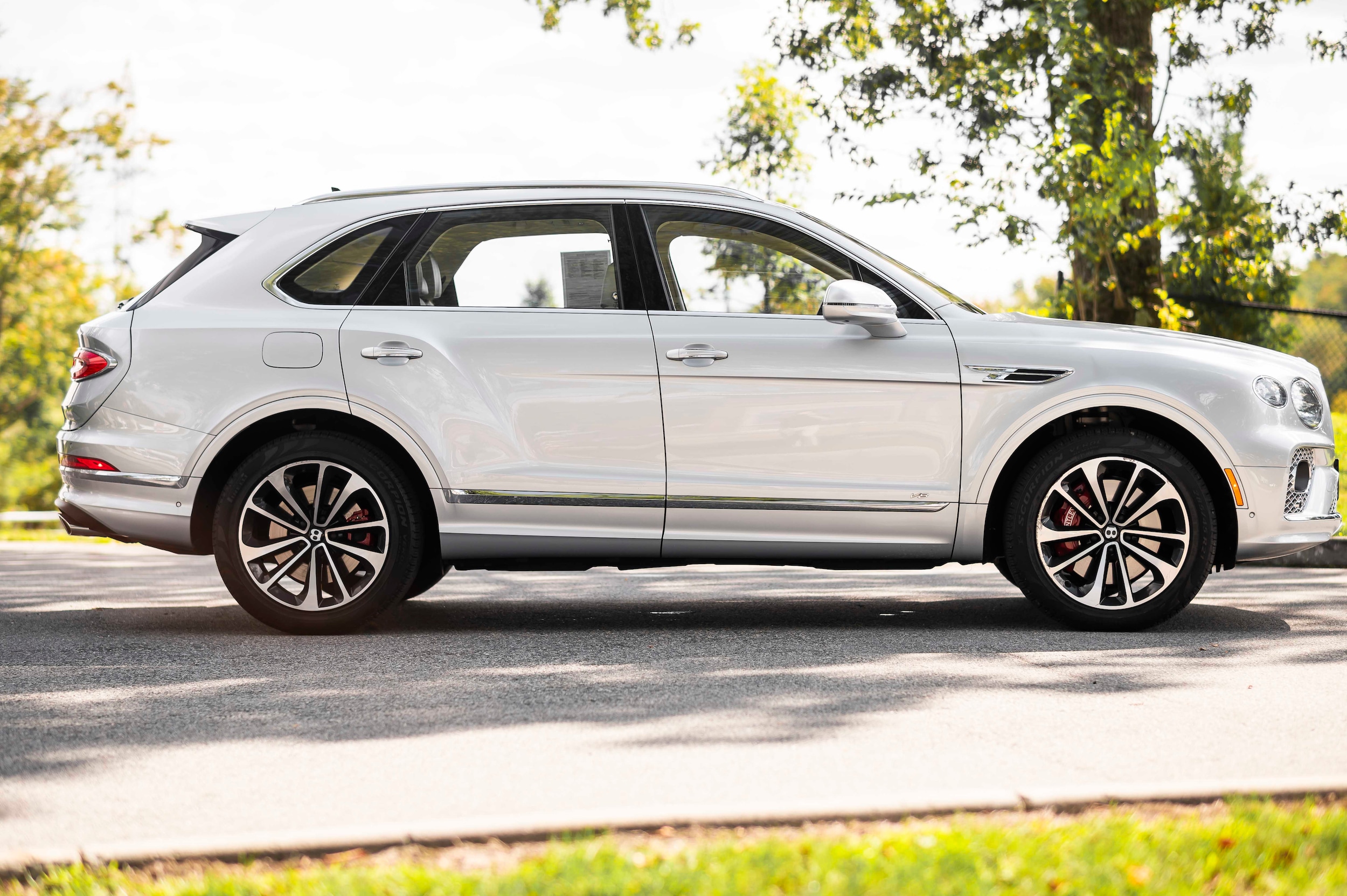 used 2022 Bentley Bentayga car