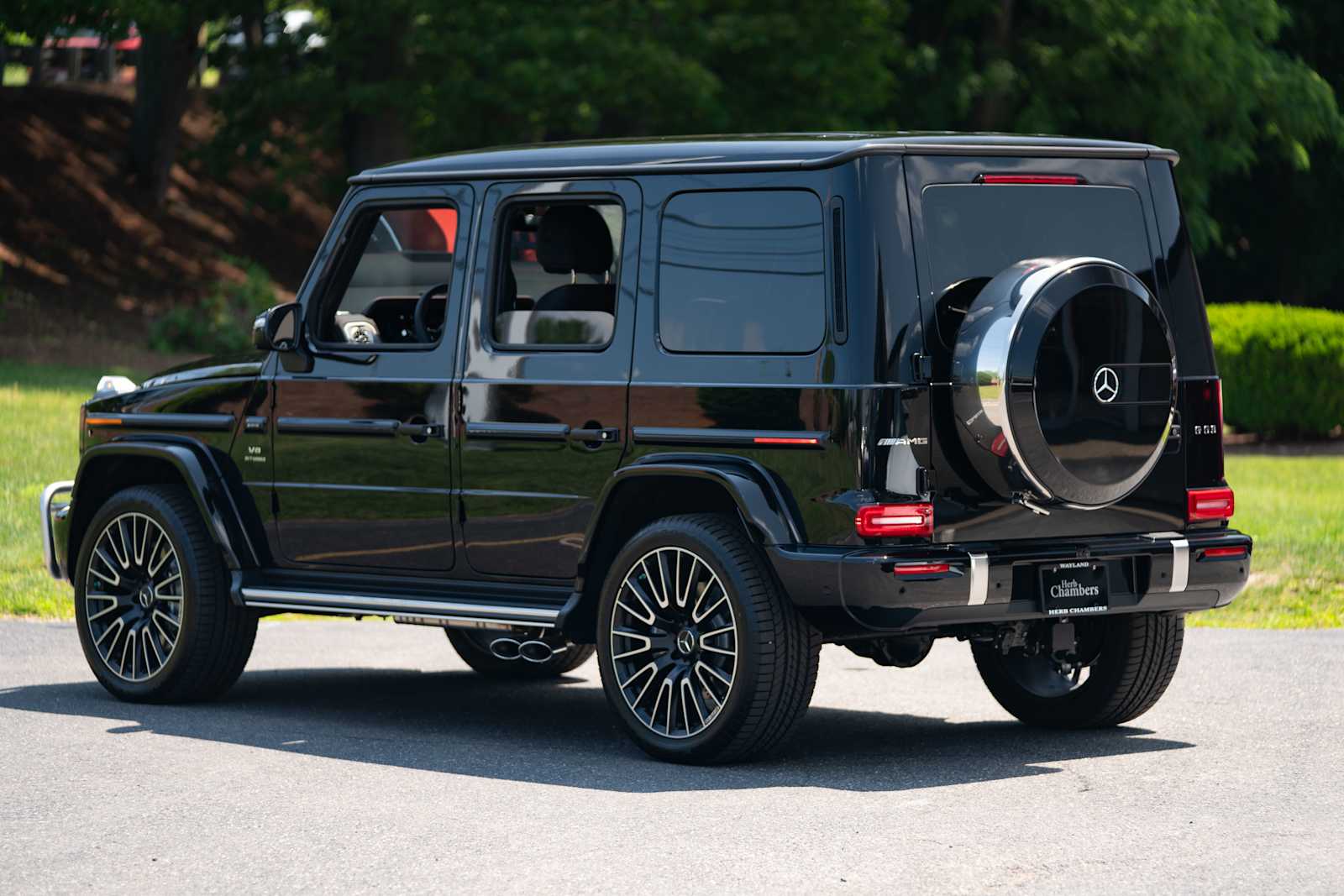 used 2025 Mercedes-Benz AMG G 63 car, priced at $227,998