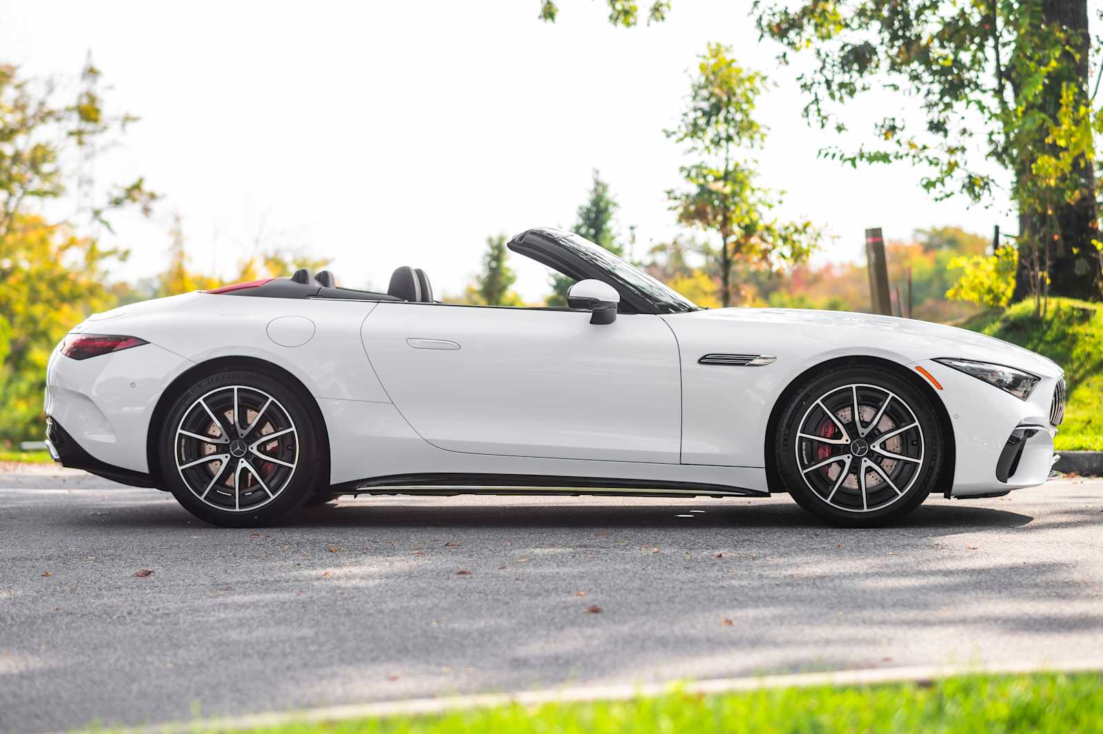 used 2023 Mercedes-Benz AMG SL 55 car, priced at $97,497