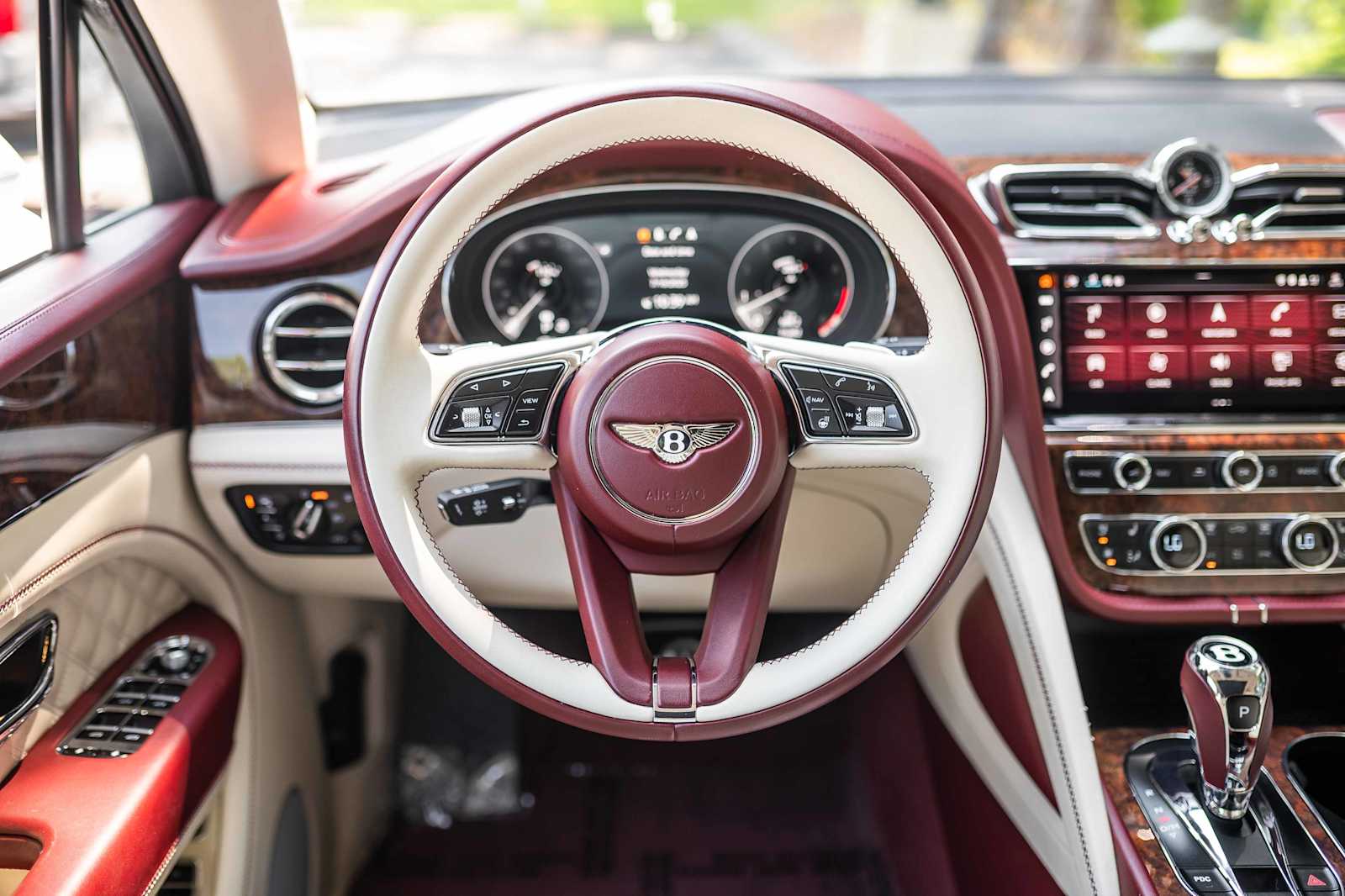 used 2022 Bentley Bentayga car