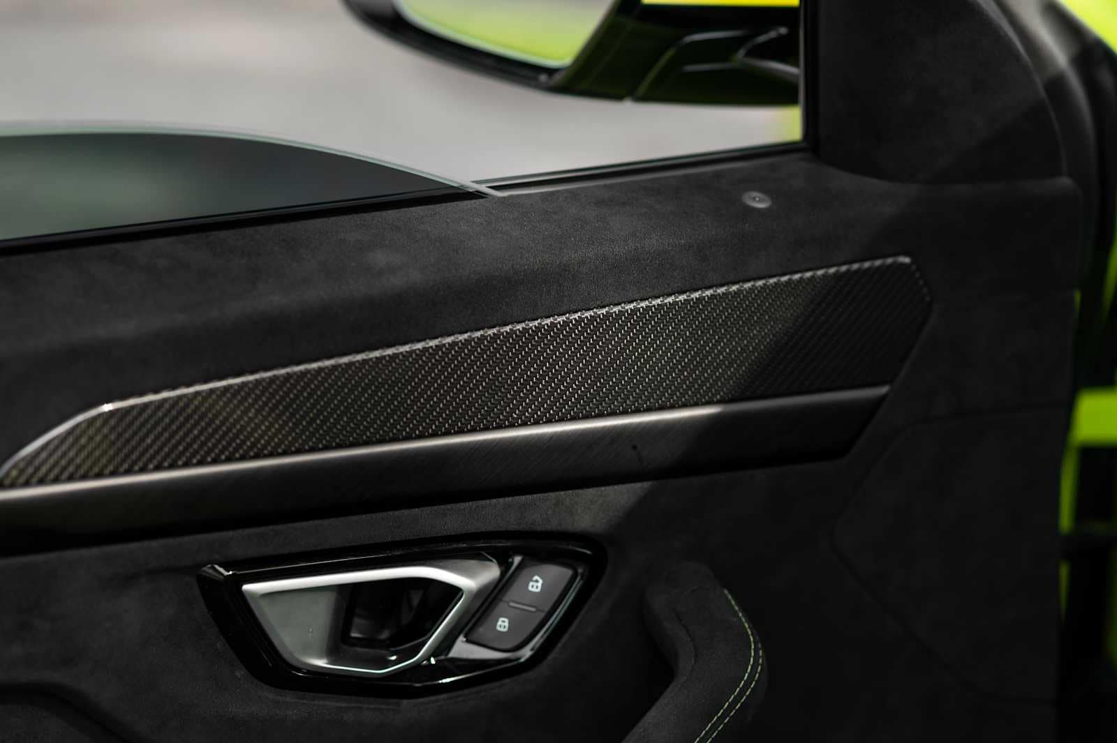 used 2024 Lamborghini Urus car, priced at $295,497